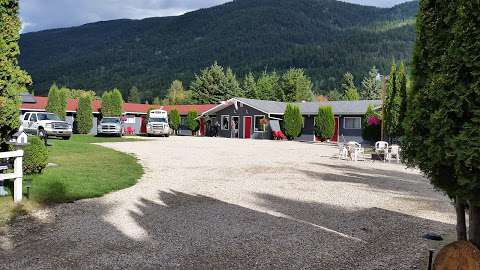 Arrow Lake Motel